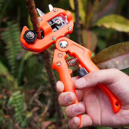 Grafting scissors can be used as gardening tools for grafting and pruning seedlings in fruit trees